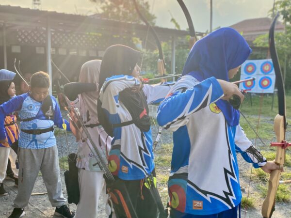 Berlatih Memanah Saat Puasa : Tips dan Triknya